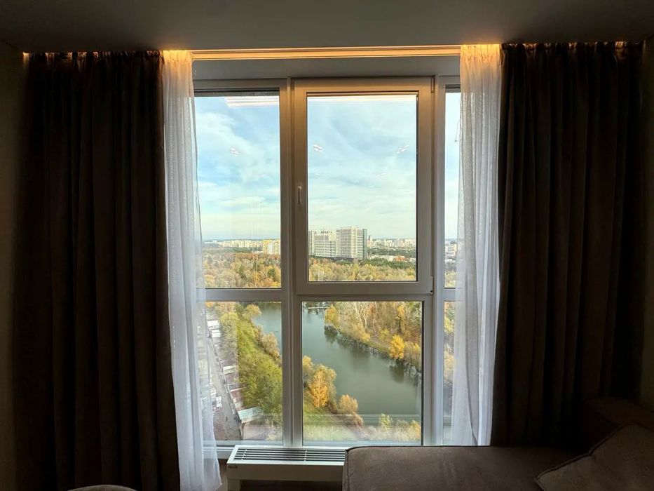 ДИЗАЙНЕРСЬКА 1+1к. квартира в ЖК Паркові Озера2, вул. Воскресенська 2В