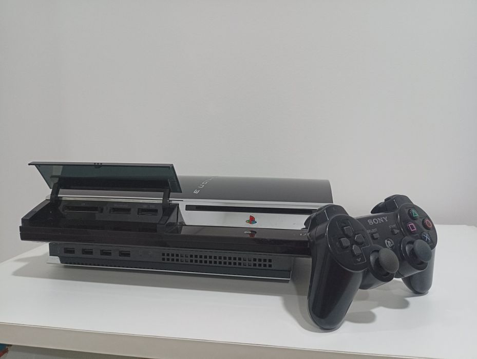 PlayStation 3 CECHC04 Retrocompativel