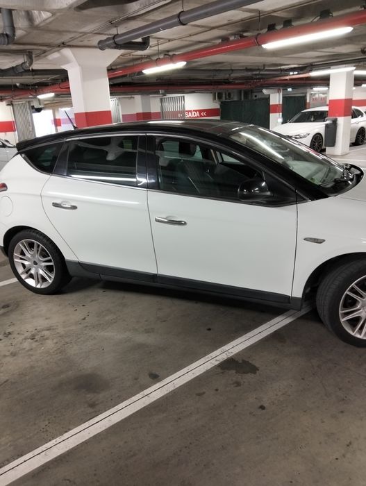 Lancia Delta Luxuoso Turbo Diesel 10