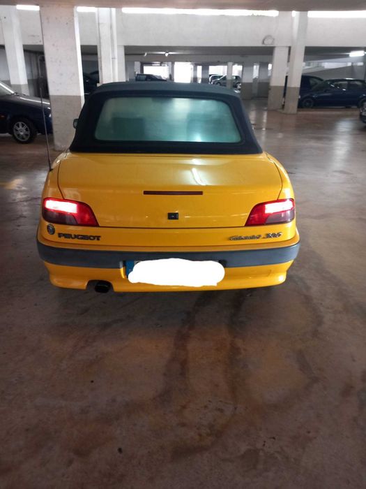 Peugeot 306 Cabriolet 1.8 (1998)- clássico descapotável