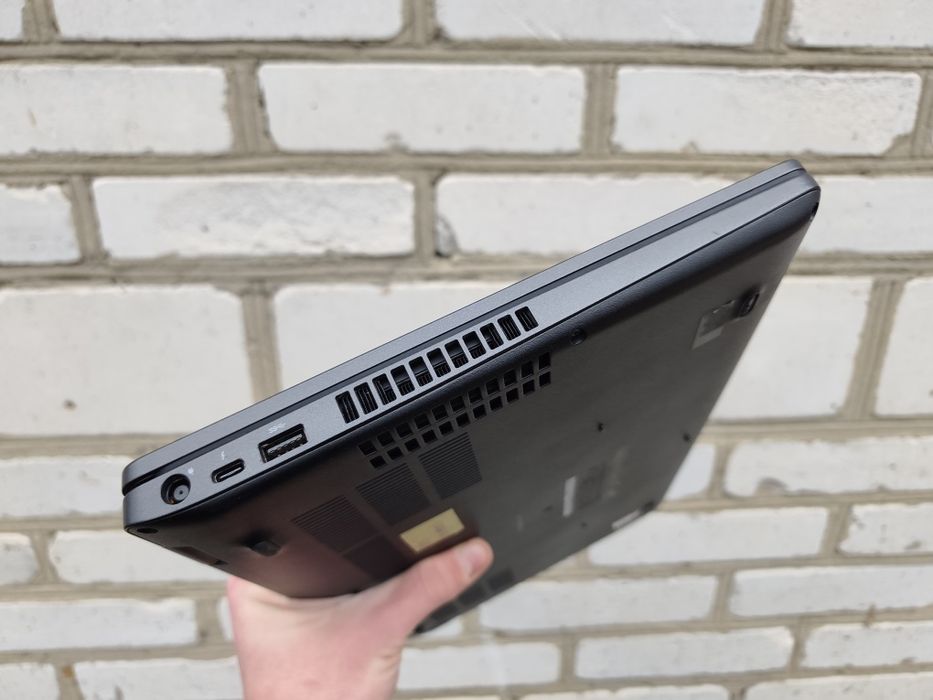 2020 року 6 ядер, Ігровий ноутбук DELL (i7 9850H/16/500/P620 4GB)