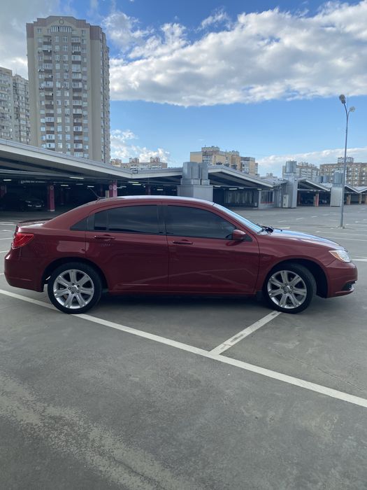 Chrysler 200 2013г.в.