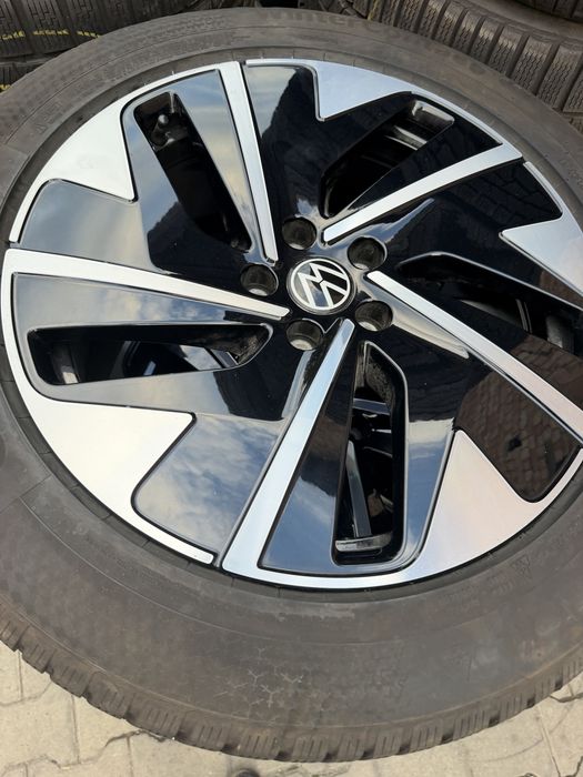 235 /55R19 105 VXL //255/50R19 107VXLдиски на volkswagen id 4 /id 5