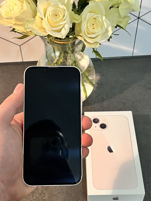 Iphone 13 różowy jak nowy