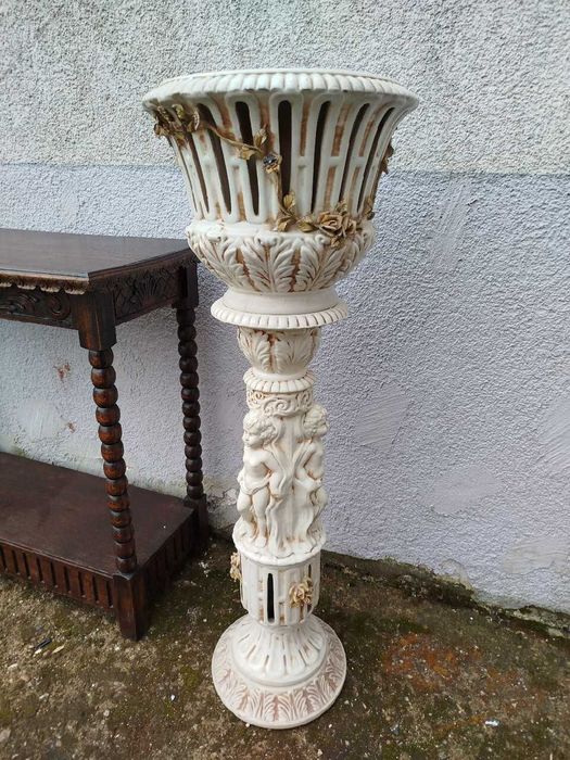 Kolumna włoska porcelanowa donica kwietnik
