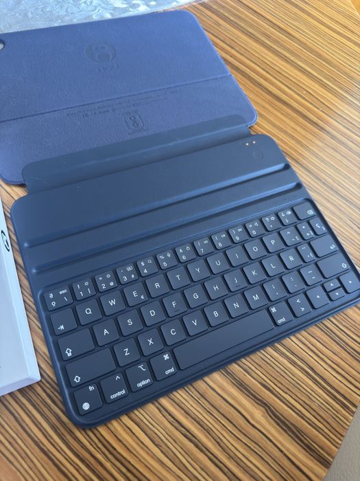 Conjunto capa com teclado e caneta para Ipad 11 2025