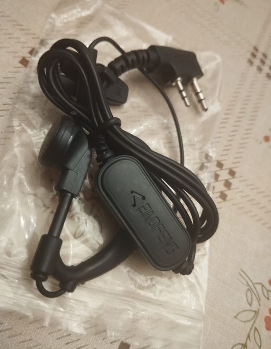 Walkie-talkies - Novos 
Artigos com garantia de fábrica de 3 anos.
Hom