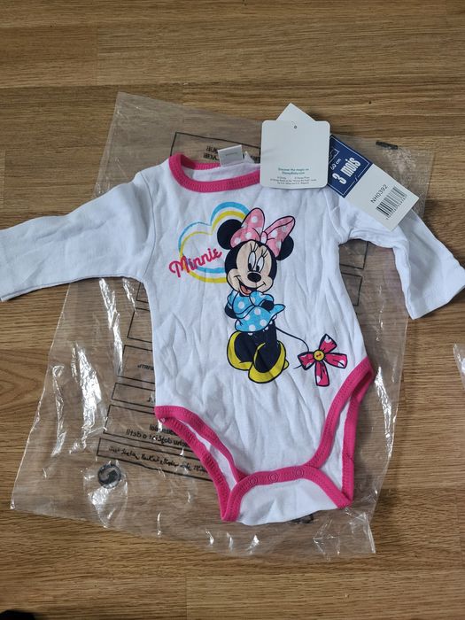 3 body i pajacyk dla trzymiesięcznej dziewczynki