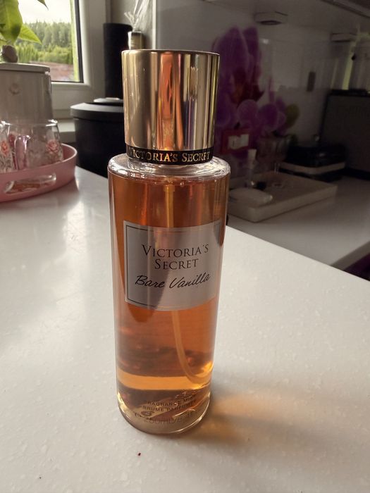 Victoria’s Secret – Bare Vanilla
