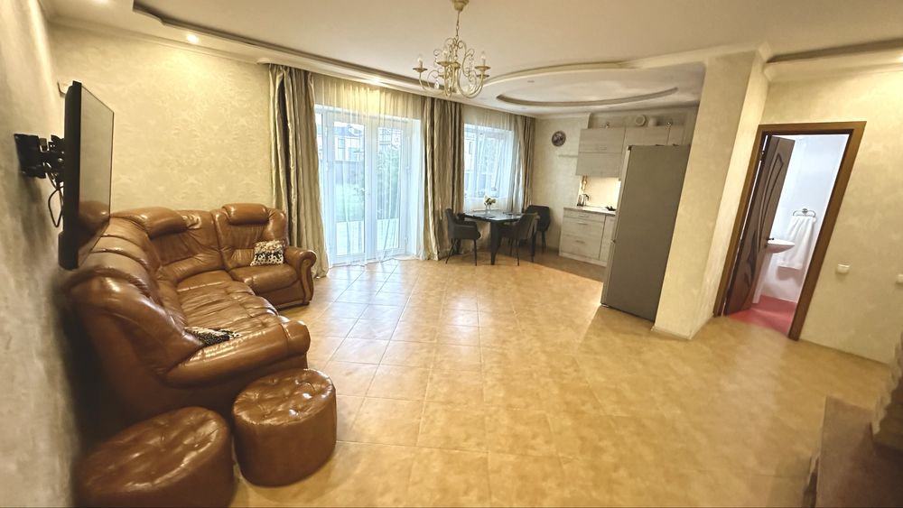 Будинок , Гатне ,інвертор,газ,можно з тваринами