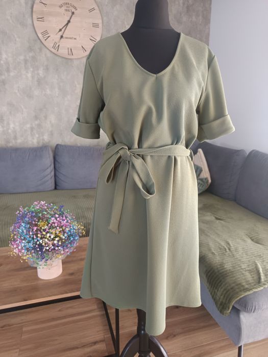 Elegancka sukienka damska r. 38