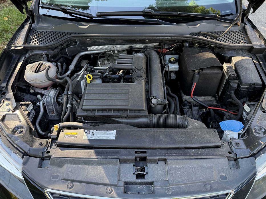 SEAT Leon 1.4 TSI FR Benzyna Nawigacja LED Oryginlany niski przebieg