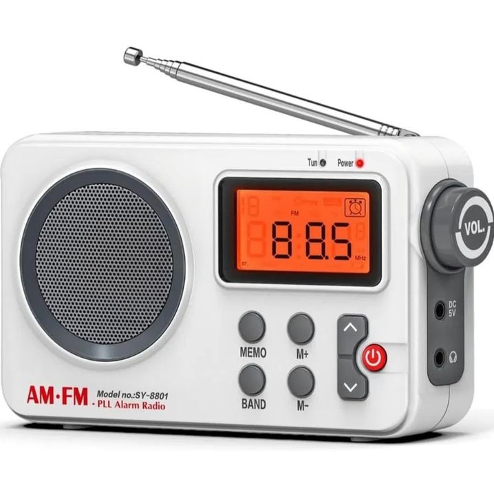 Przenośne radio AM/FM Daconovo Wyświetlacz LCD