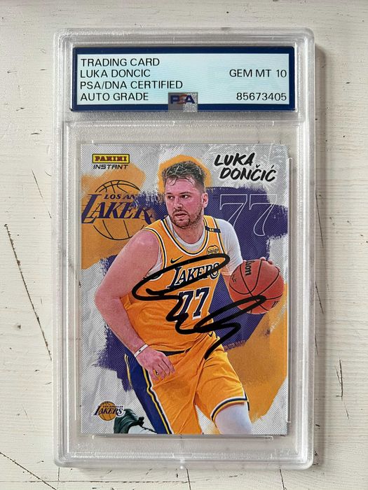 Luka Doncic karta z autografem 2024 Panini Los Angeles Lakers GRADE 10