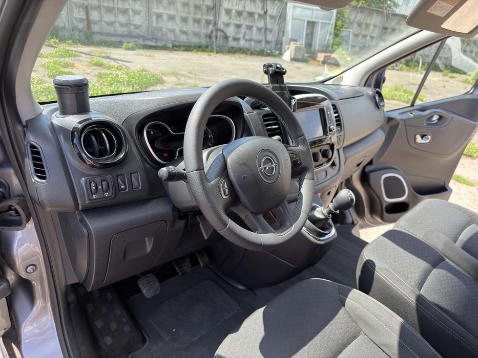 Свіжопригнаний Груз-Пас Opel Vivaro Long 2018