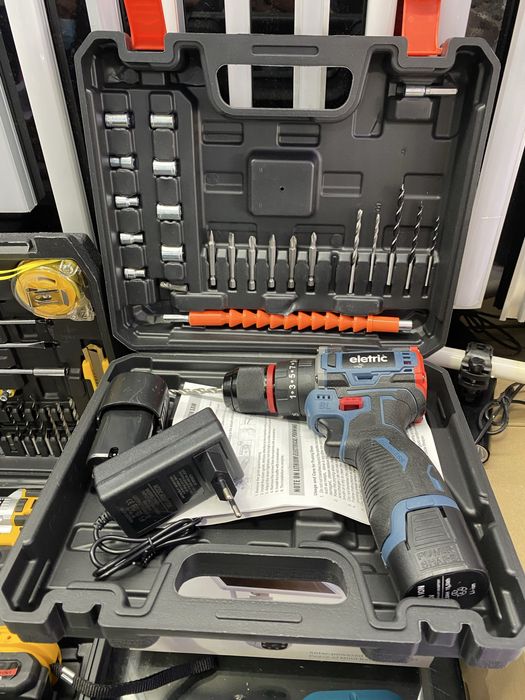 Aparafusadora com 2 baterias