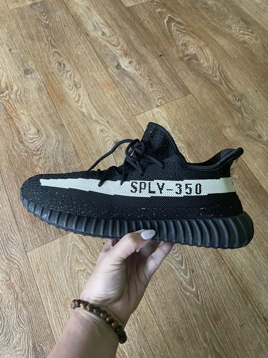 кросівки adidas Yeezy Boost 350 V2 Oreo