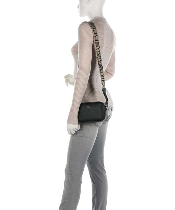 Сумка Emporio Armani Lilly Black
Emporio Armani