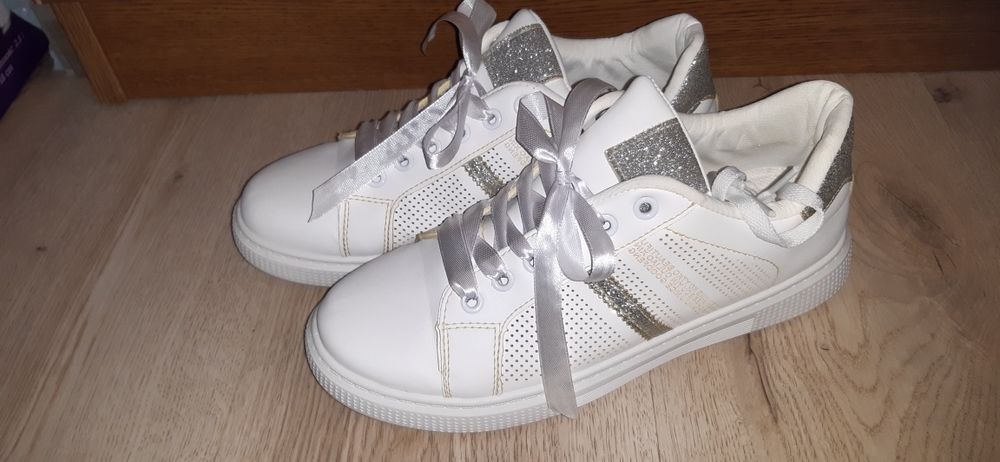 Buty komunijne biale rozm 40