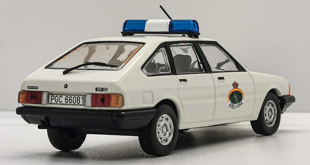 Model 1:43 IXO Chrysler 150 Guardia Civil (Hiszpania)