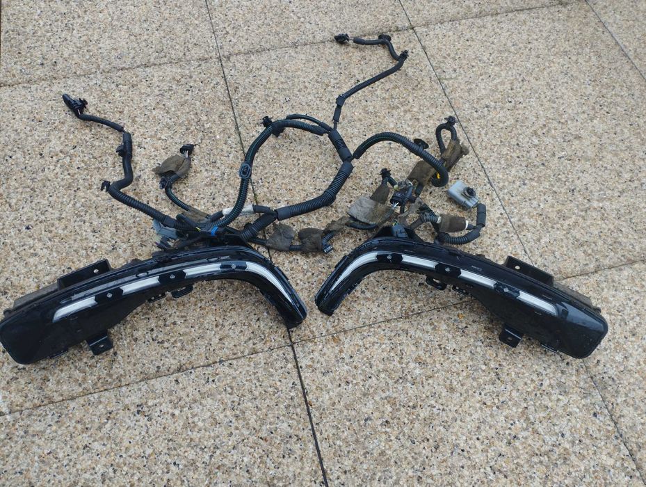 Material de frente DS7 inclui farois led vision + capô