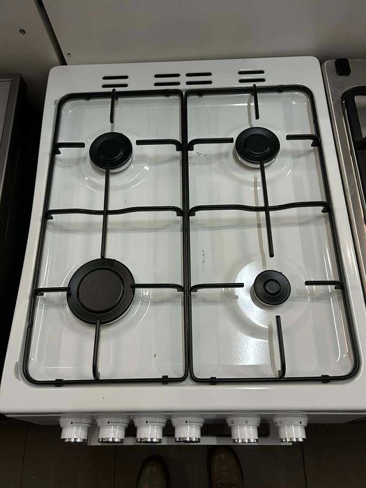 Kuchenka gazowo elektryczna Beko TERMOOBIEG 50 cm szerokości