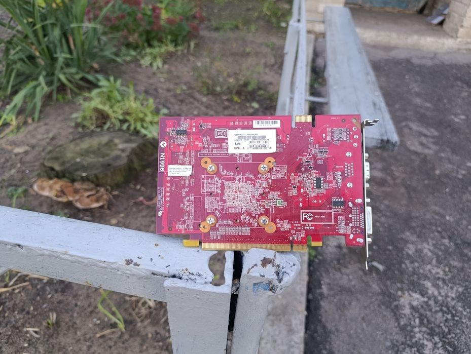 Продам видеокарту nx8600gt