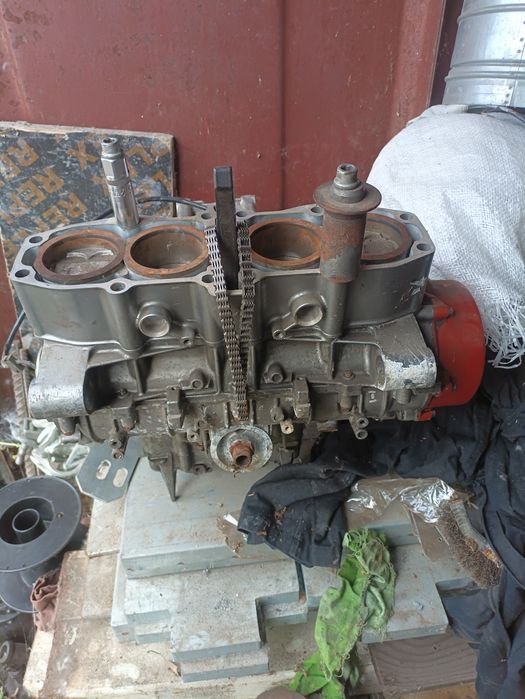 Kawasaki ZZR 600 Кавасаки двигатель на запчасти