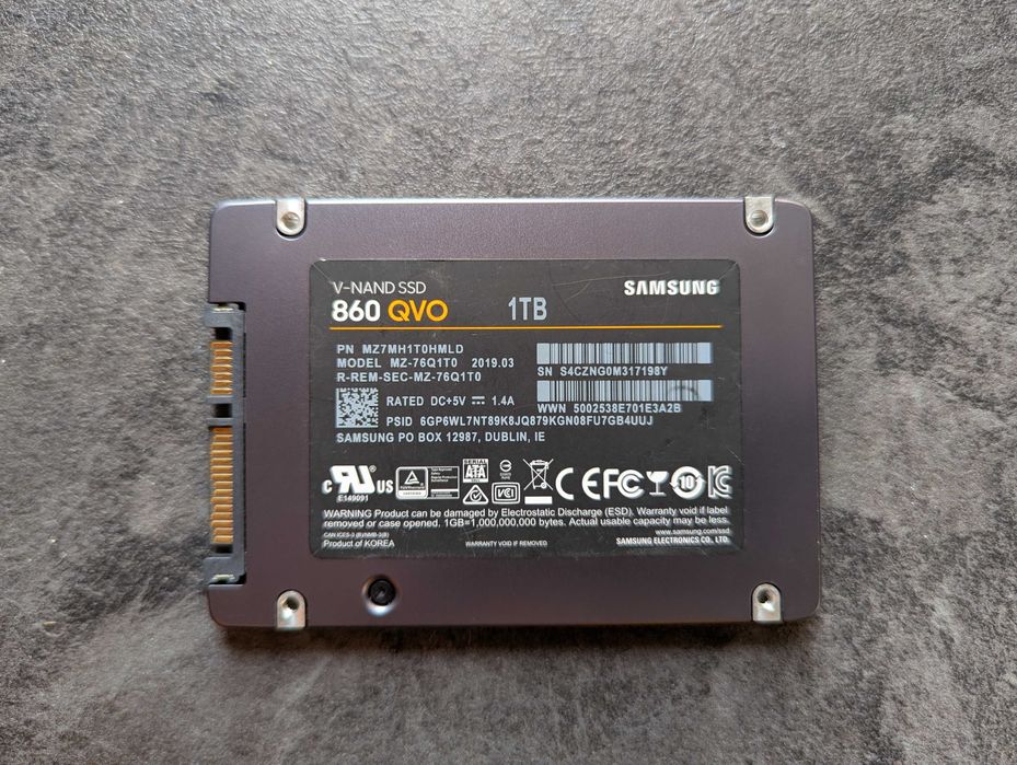 SSD диск Samsung QVO 860 1Tb.