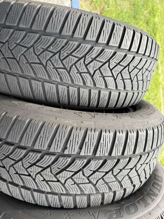 Зимові шини Dunlop 215/60 R16