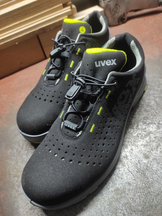 Продам кросовки рабочие UVEX.