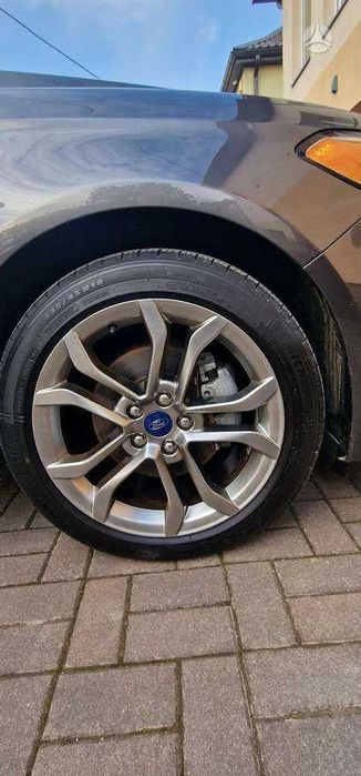 Ford Fusion 2019 гібрид