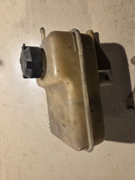 Zbiornik wyrównawczy polonez