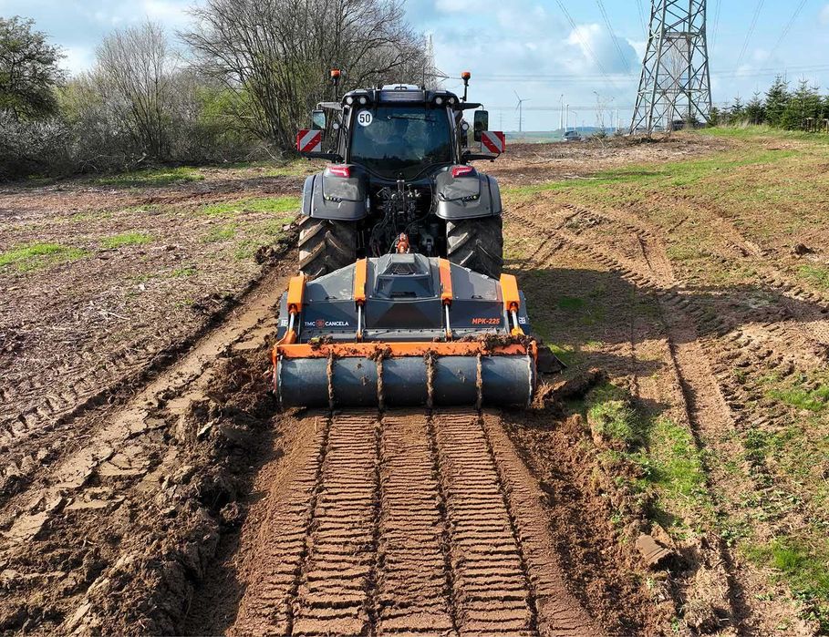 Mulczer leśny, wgłębny, wycinka drzew, rekultywacja,