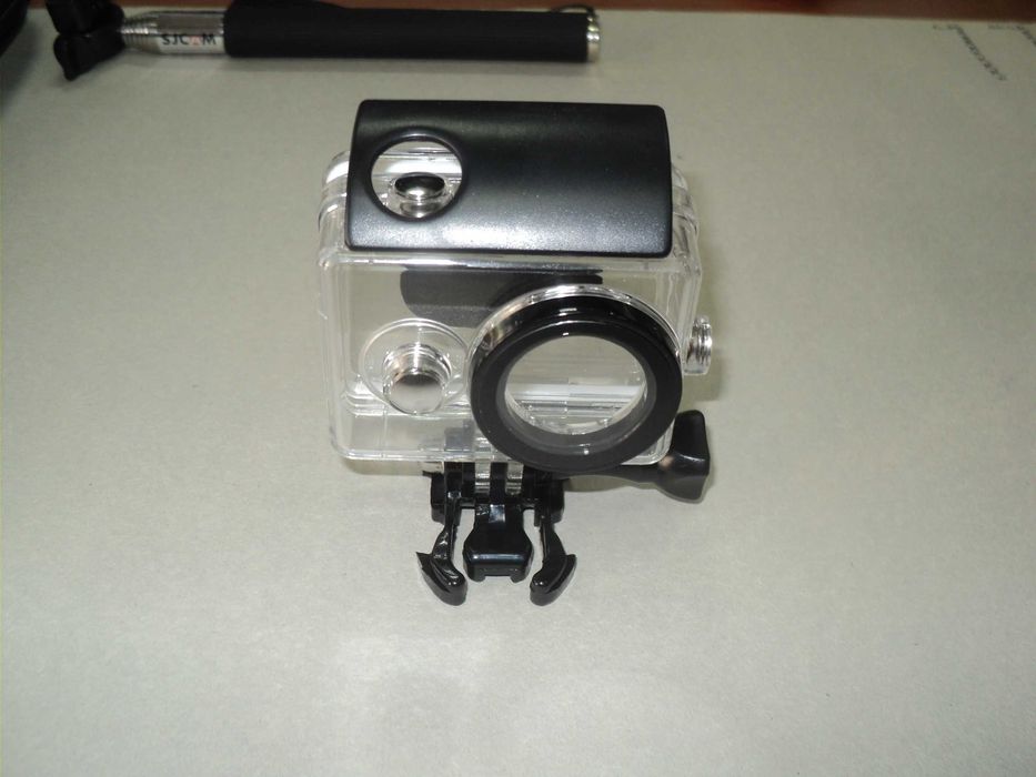 Câmara Xiaomi Yi + Acessórios (Como Novo)