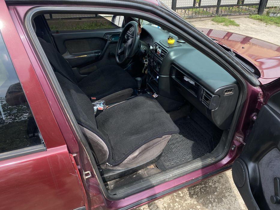 Продам авто Opel vectra a1993р