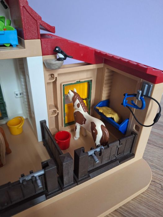 Stadnina kucyków Playmobil 6927