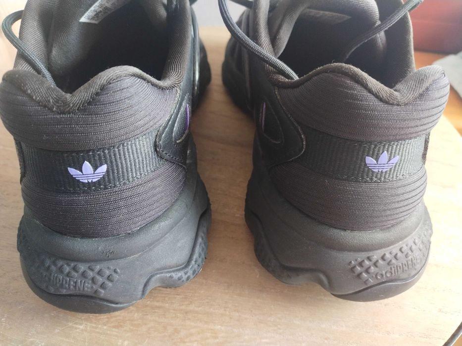 Sneakersy Adidas Oztral 40 2/3