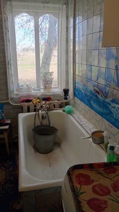 Цегляний будинок з утепленням в смт Гребінки, 15 соток