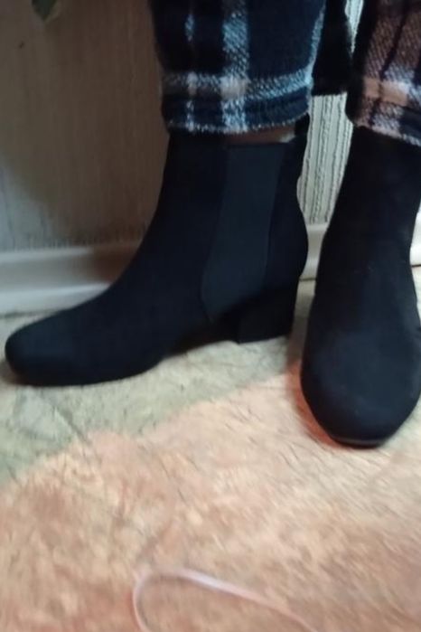 Ботильоны -Челси 35р. Замш., кеды,Тапочки сланцы голубые 35, салатовые