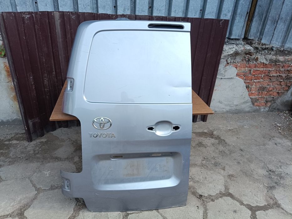 Toyota proace peugeot expert Citroen Jumpy drzwi tylne lewe skrzydelko