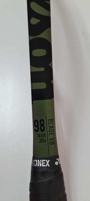 Raquete Wilson Blade 98 V8 Grip 2