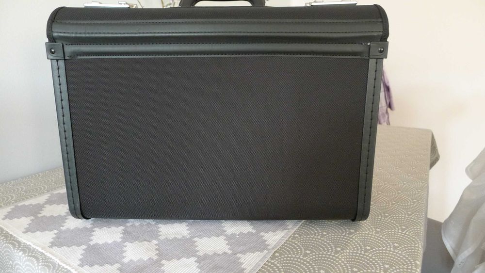 Kufer - Neseser Top Move mało używany