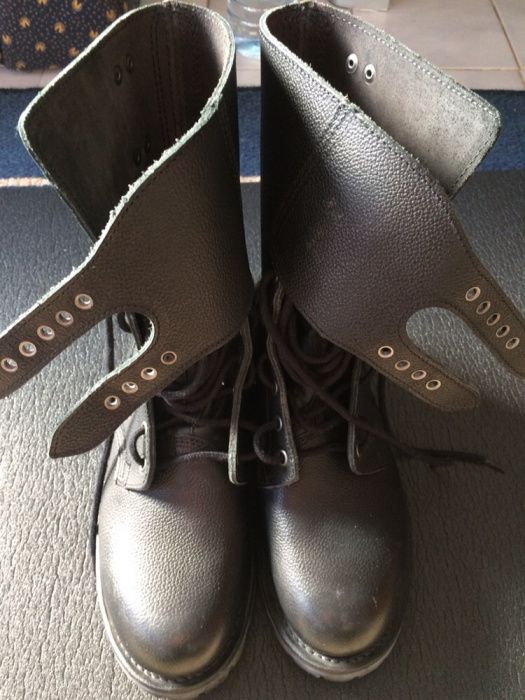Botas Novas nunca usadas tamanho 42
