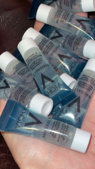 Гель-бустер для зміцнення та зволоження шкіри обличчя vichy mineral 89