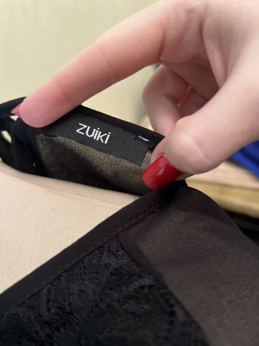 Чорна сорочка