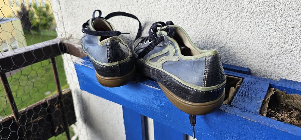 Buty damskie Donna Carolina rozmiar 40½ wkładka 25,8cm stan bardzo dob