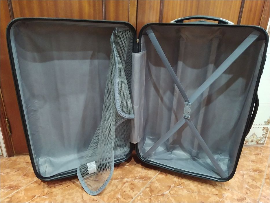 Mala malas de porão até 23 kg viagem carro casa quarto apartamento.
