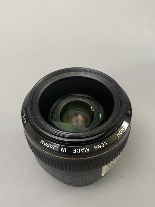 Canon 28mm f1.8 EF