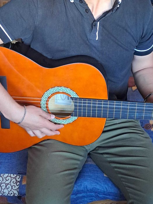 Vendo Guitarra Clássica Clifton – Excelente Oportunidade!